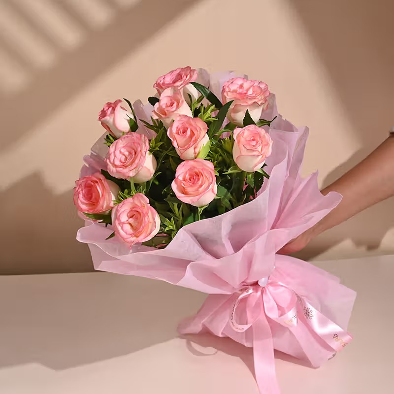 Vanilla Cake N Pink Rose Bunch